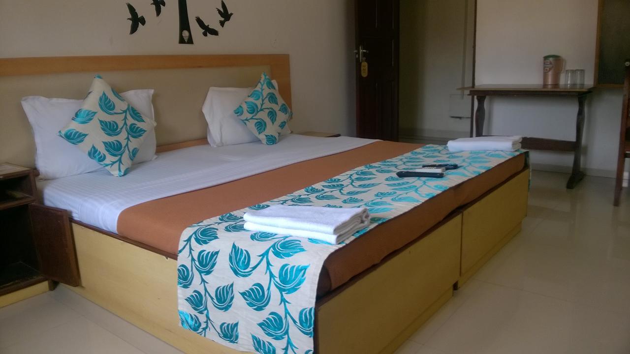 Hotel Sunrise Panaji Exterior photo